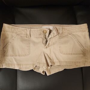 Hollister Low Rise Khaki Women's Shorts